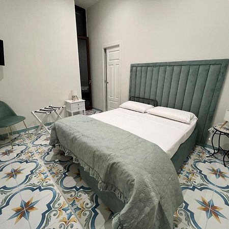 נאפולי B&B Da Maria מראה חיצוני תמונה